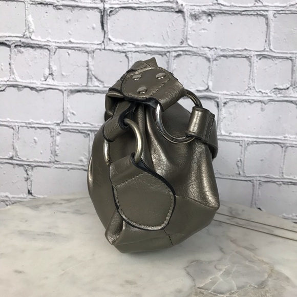 Rosetti Classic Retro Style Shoulder Bag Women’s Silver Fox Hand Held Purse - Picture 3 of 11